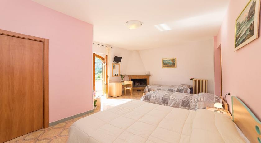 Tra I Monti Bed & Breakfast Tramonti Bagian luar foto