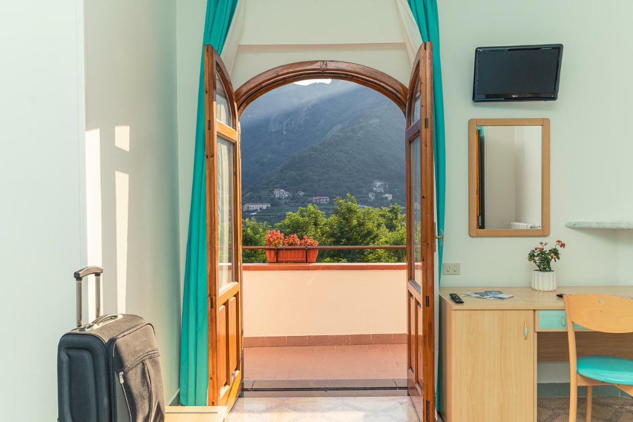 Tra I Monti Bed & Breakfast Tramonti Bagian luar foto